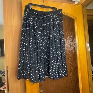 Zara pleated elastic waist midi skirt sz XXL